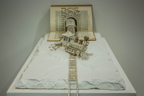 3D Buchskulpturen von Thomas Wightman