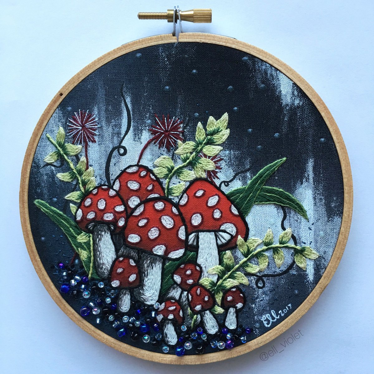 Filigrane Stickerei von Ell Violet. "Midnight Mushrooms"